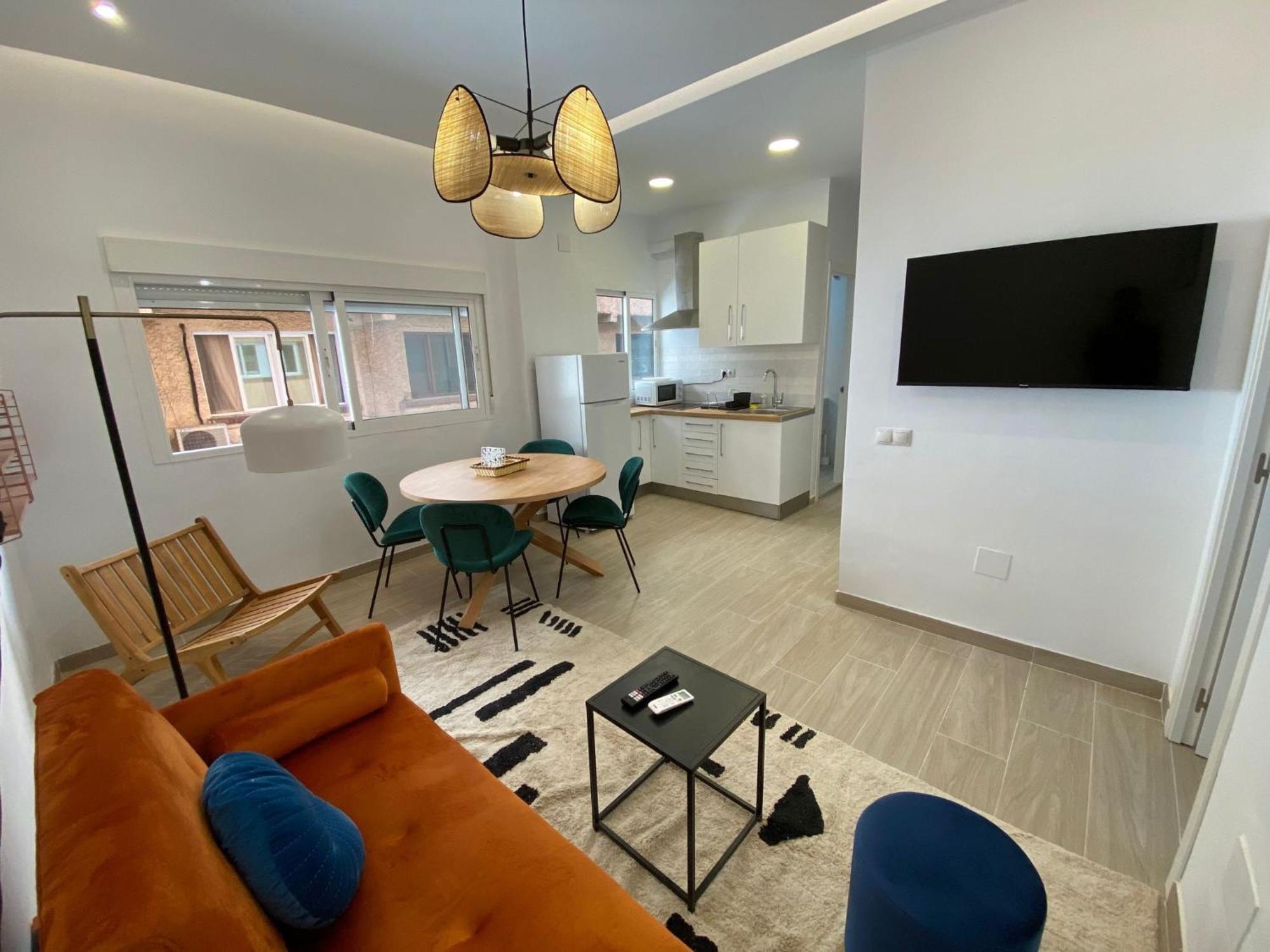 City Center And Beach Renovated Apartment Fuengirola Kültér fotó